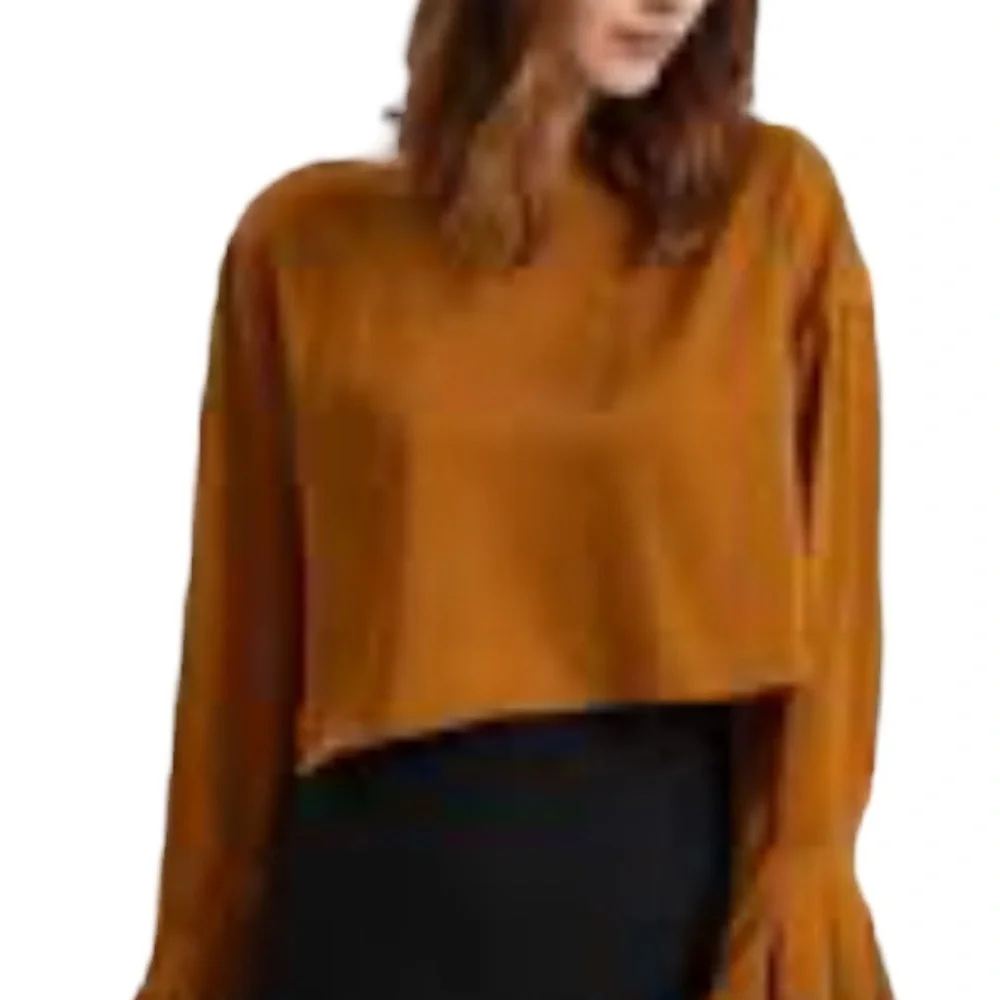NAP‎ lounge Wear Free Flowing Cropped Top Pleated Sleeve in Warm Amber